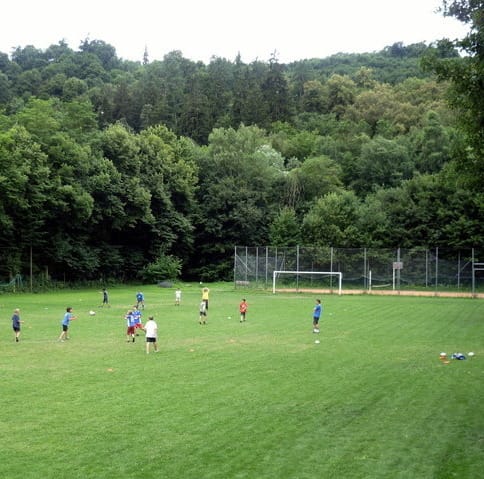 Součástí areálu Sportclubu je i fotbalové hřiště